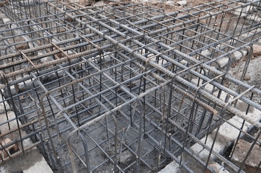 Đài móng có chức năng phân tán tải trọng từ cọc