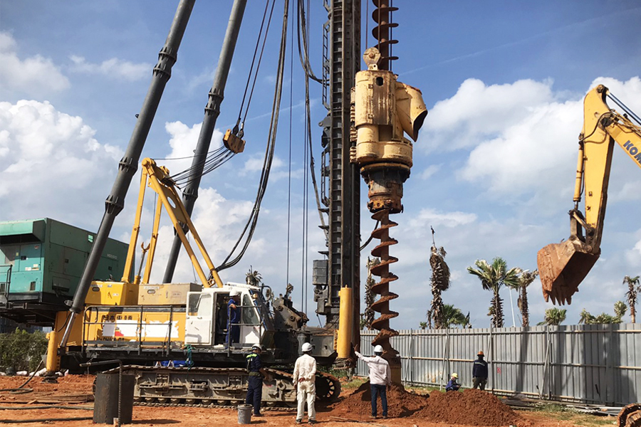 Máy khoan cọc nhồi xoắn ruột gà